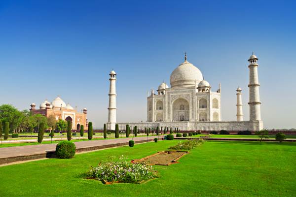 Agra Overnight Tour by Car From Delhi (2)
